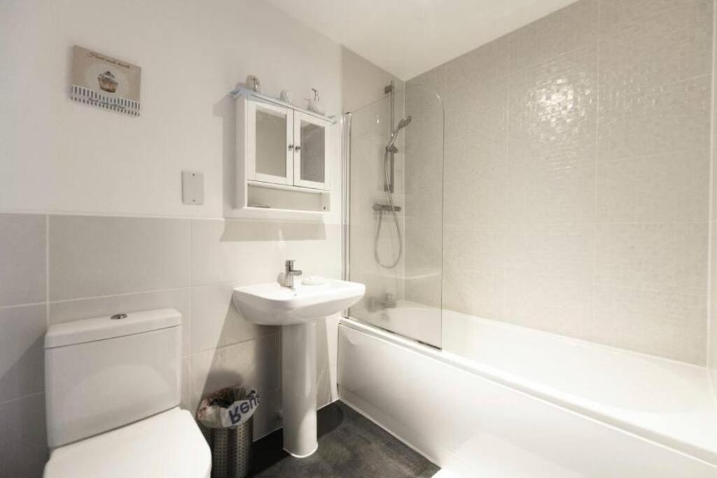 City Centre 2 Bed Apartment Chester Eksteriør bilde